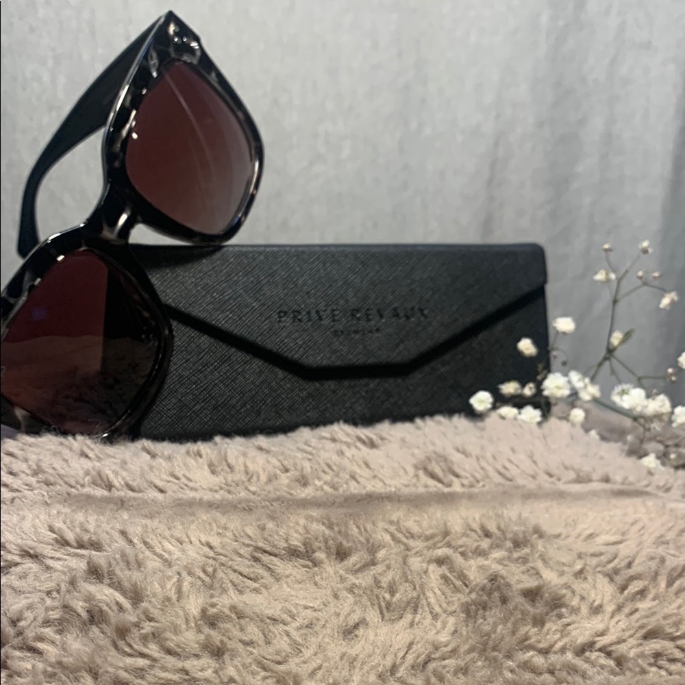 Privé Revaux Black Sunglasses